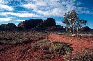J^EW^iKata Tjuṯa, Kata Tjutaj/IKRiMount Olgaj